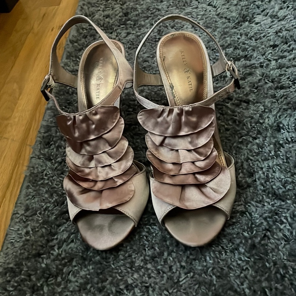 Kelly and Katie high heels, bronze colored, size 10